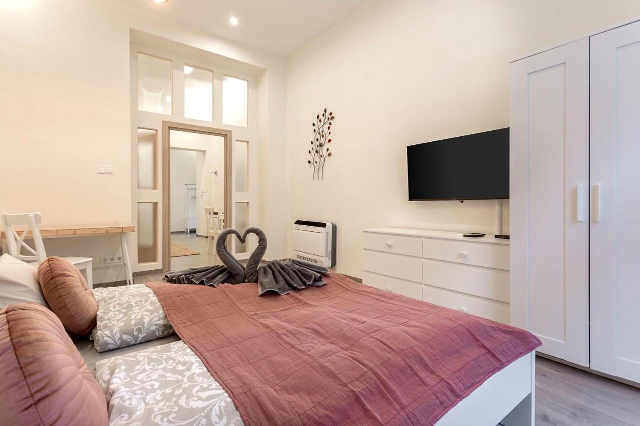 Goldcentral Apartment Comfort Budapeste Exterior foto
