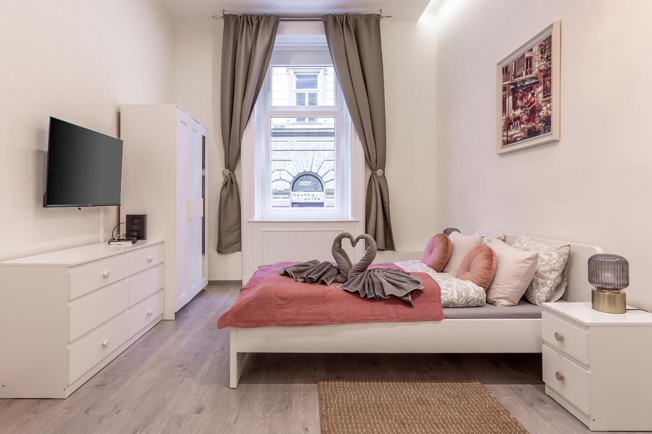 Goldcentral Apartment Comfort Budapeste Exterior foto