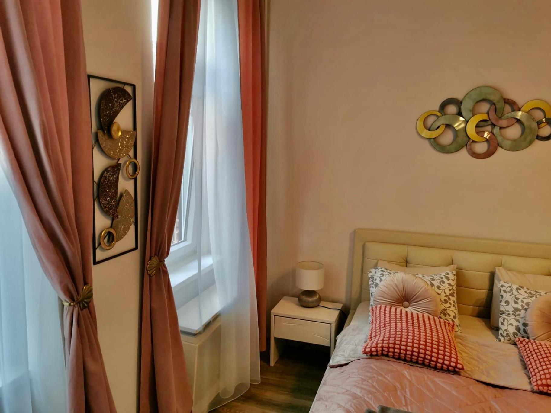 Goldcentral Apartment Comfort Budapeste Exterior foto